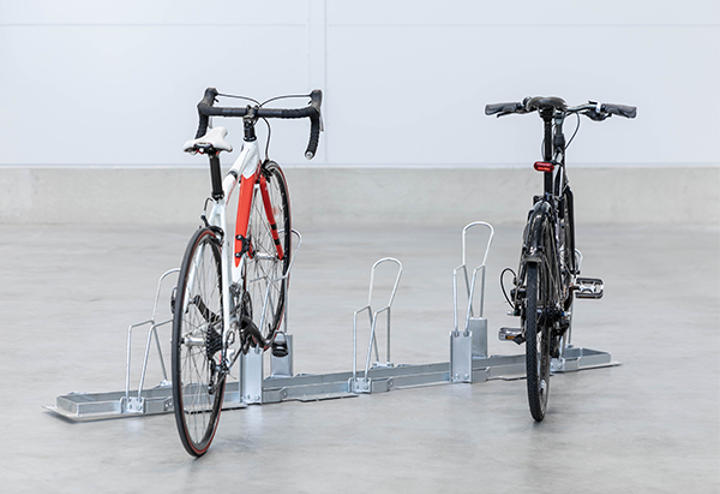 Vårt utbud av cykelställ för placering på marken Vårt utbud av cykelställ för placering på marken